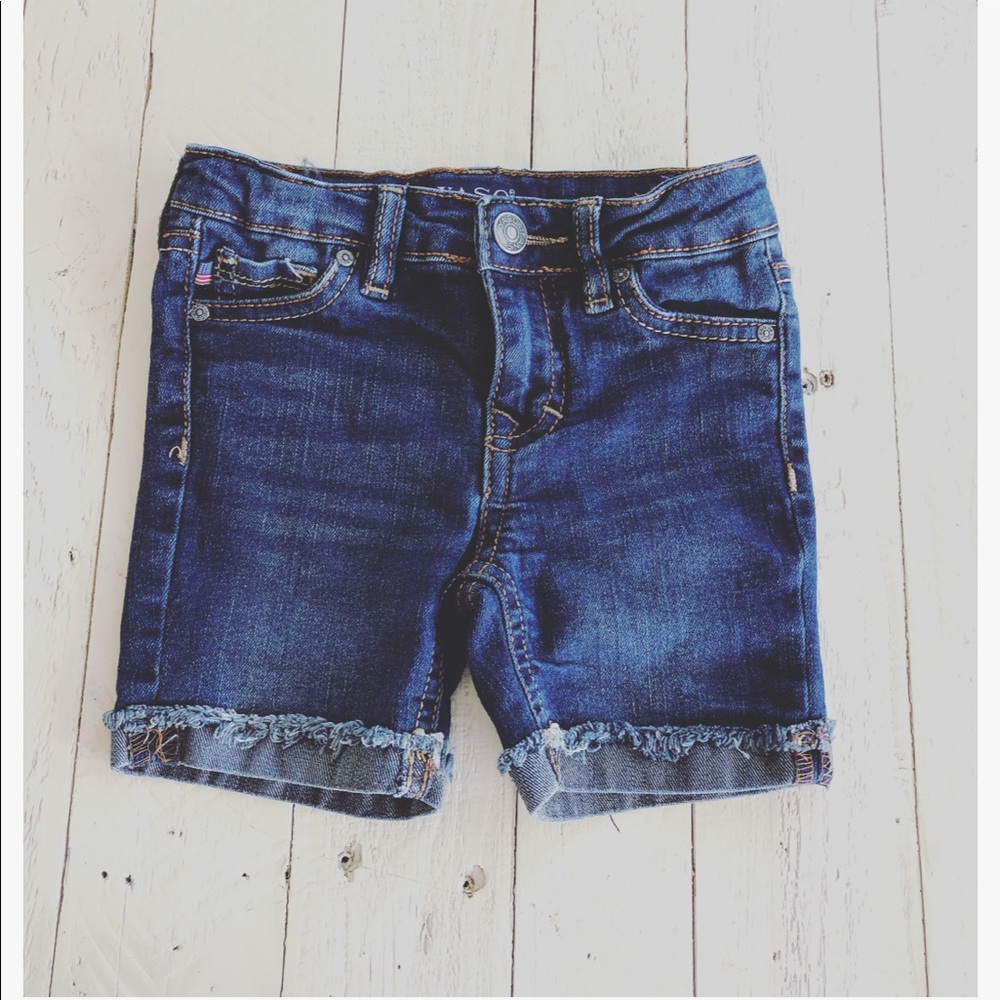 Yaso Jeans cuffed denim shorts sz: 3T